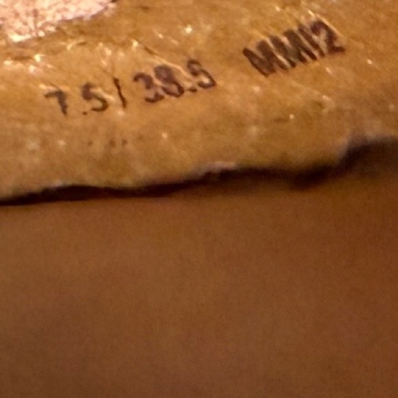 Söfft Brown Leather Woven
Slide Sandals — Women's Size
7.5 Vacation Resort Ready - Picture 8 of 10